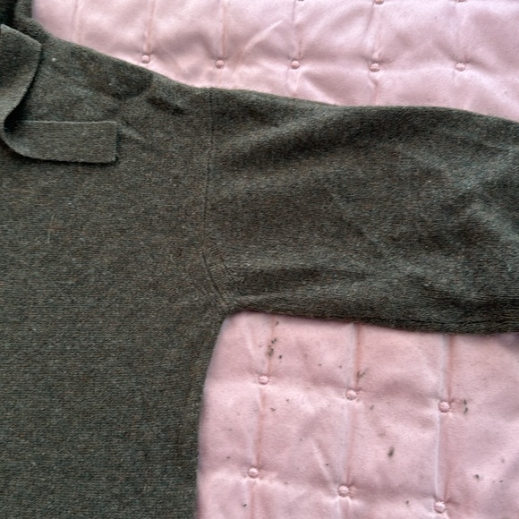 Deep Green Cashmere Hoodie - Picture 7 of 7